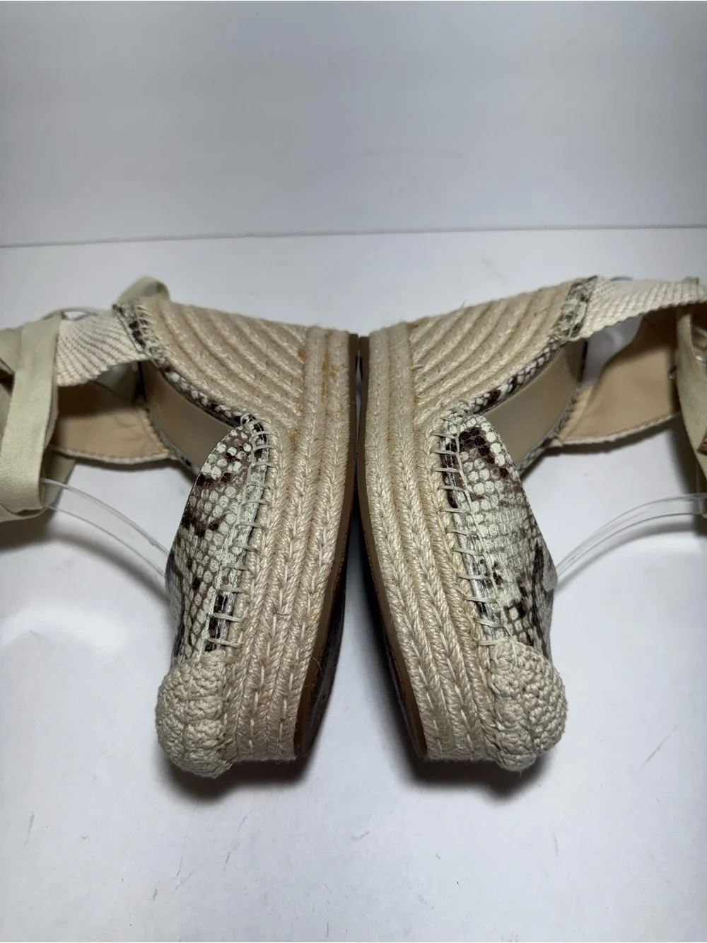 Vince Camuto vince camuto